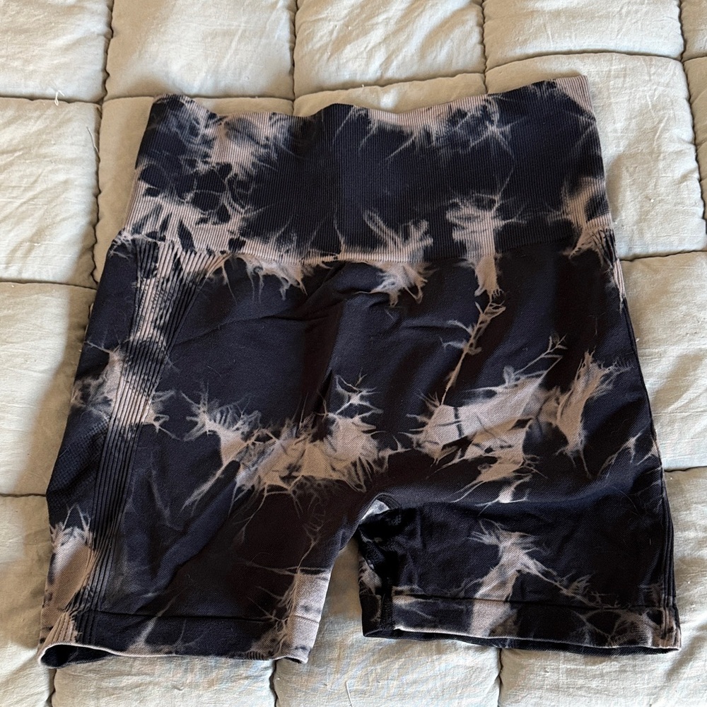 Black and Cream Tie-Dye Shorts